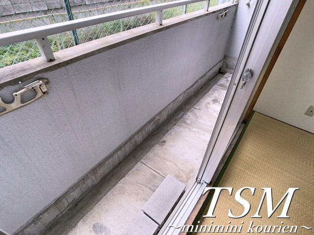 シャトラン香里園のバルコニー