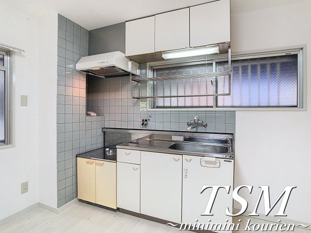 シャトラン香里園のキッチン