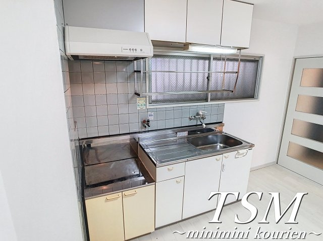シャトラン香里園のキッチン