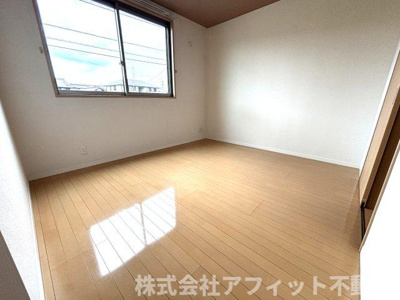 【寝室】 | グランマスト川口 A棟 | 洋室6.6帖