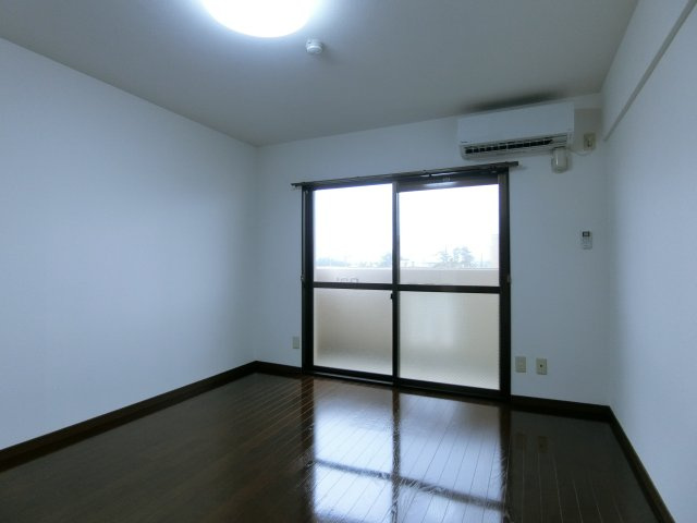 スカイタウンコーストⅢの居間・リビング|イメージ401号室の写真