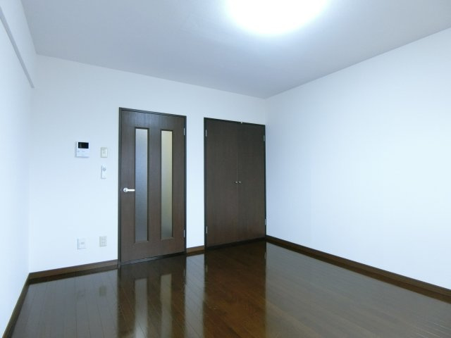 スカイタウンコーストⅢの居間・リビング|イメージ401号室の写真