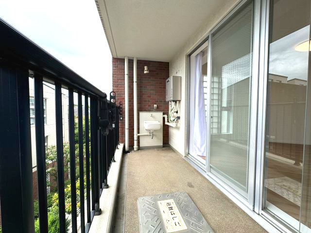 クイーンズフィールドひばりが丘ハイムのバルコニー