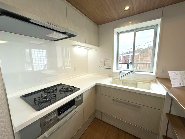 クイーンズフィールドひばりが丘ハイムのキッチン