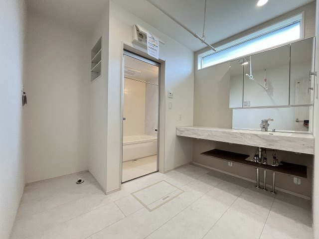 【洗面所】 | 福岡市早良区重留7丁目　3号棟（全6棟）【仲介手数料無料・0円】 | 現地写真。