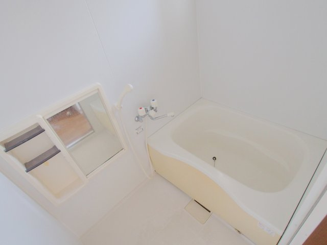 エイトトータス1番館の浴室