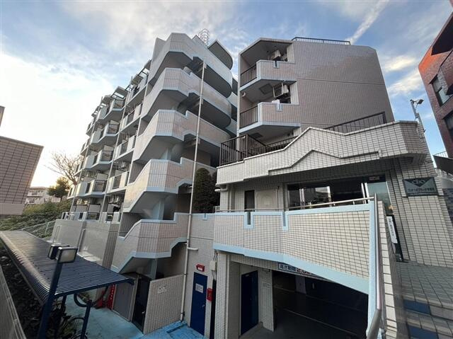 クリオたまプラーザ壱番館の外観