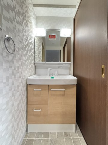 【独立洗面台】