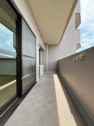 【バルコニー】