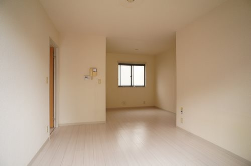 アイウィングＢの居間・リビング