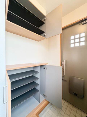 【玄関】 | メゾンＭＯＭＯ