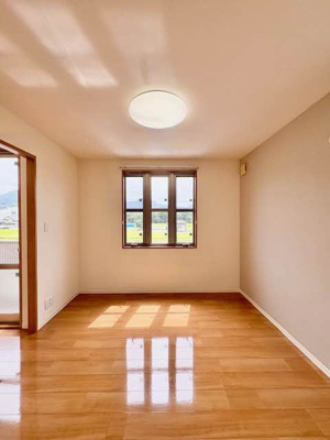 【洋室】 | メゾンＭＯＭＯ