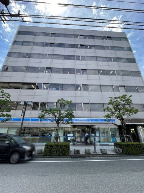 HI横浜ビルの外観