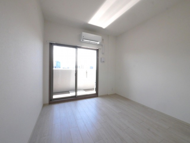 【居間・リビング】 | Alivis福島海老江(旧:フォーリアライズ福島ルノン)