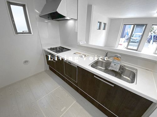 【居間・リビング】 | 【仲介手数料０円】茅ヶ崎市柳島2期　新築一戸建て　全2棟 | 茅ヶ崎市柳島2期　新築一戸建て　全2棟