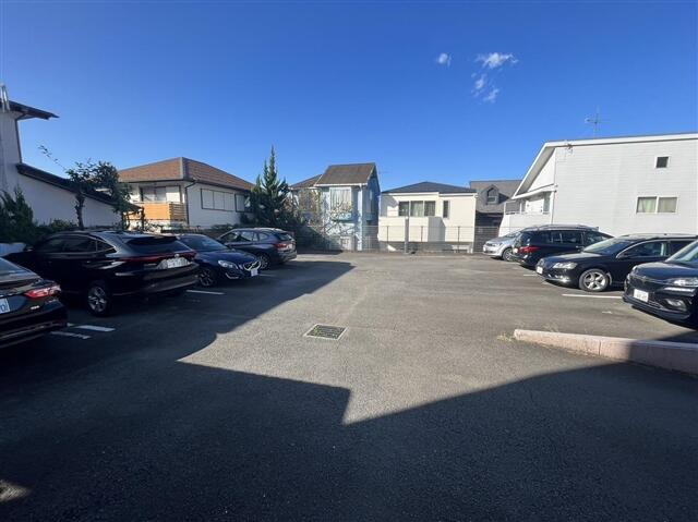 プライム藤が丘の駐車場