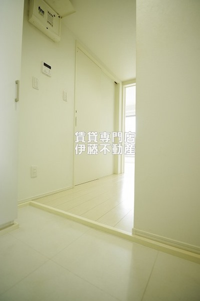 N&A home 上飯田の玄関