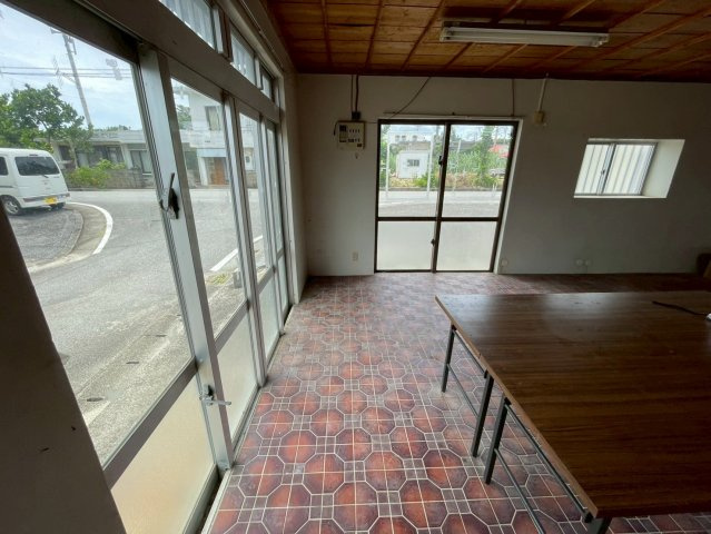 平良字松原　戸建て兼店舗のその他|店舗20.01坪（ガレージ含む）