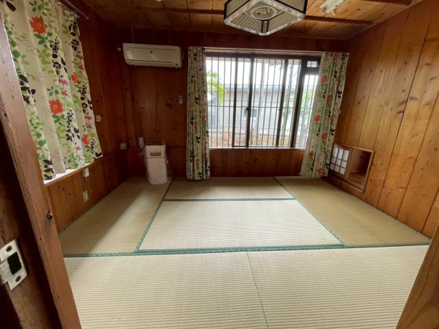 平良字松原　戸建て兼店舗の和室