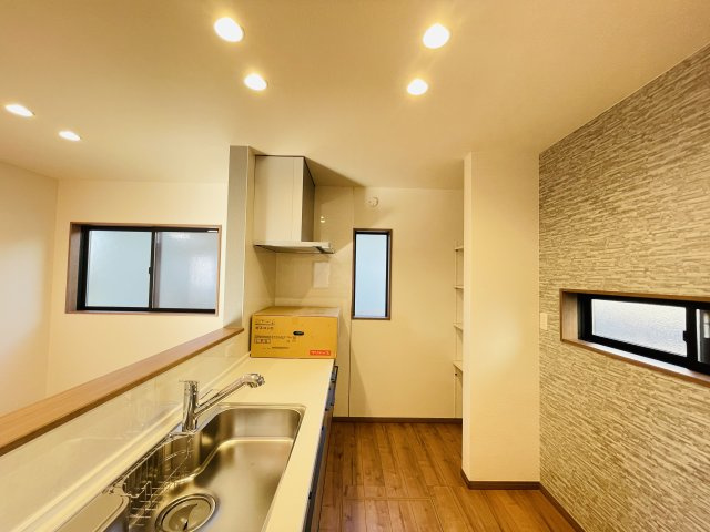 【キッチン】 | 深谷市岡第11期　ワイウッドコート　新築戸建　全3棟　3号棟