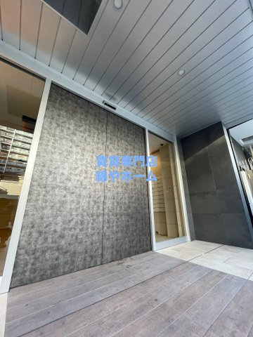 エステムコート難波サウスプレイスVIIリアンのエントランス|清潔なエントランスです