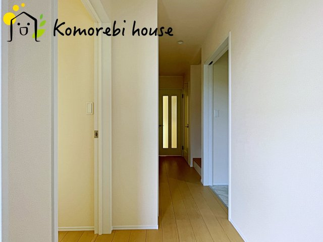 桶川市上日出谷1269番　新築一戸建て　ハートフルタウン　Ｂの玄関|玄関から快適な生活が始まる。収納・導線・使い勝手に配慮された、家族に優しい設計です。