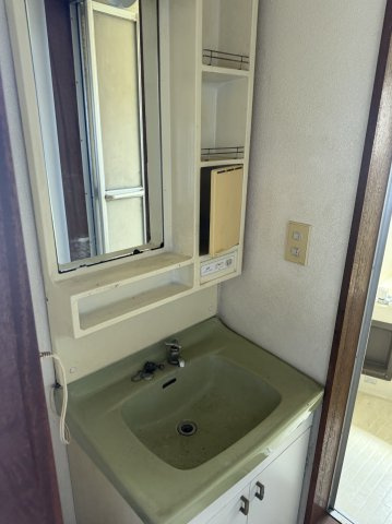 前橋市粕川町西田面232-9の独立洗面台