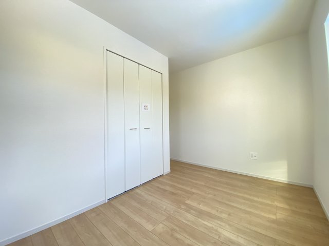 【洋室】 | KEIAI GRACE菊池郡大津町5期　1号棟