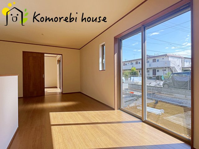 桶川市上日出谷1269番　新築一戸建て　ハートフルタウン　Ｃの居間・リビング|ゆったり過ごせる居間です