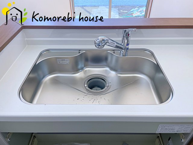 桶川市上日出谷1269番　新築一戸建て　ハートフルタウン　Ｃのキッチン|キッチンでお料理をお楽しみください