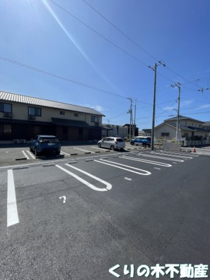 【駐車場】 | ネイト | 車をお持ちの方に嬉しい駐車場付きの物件です