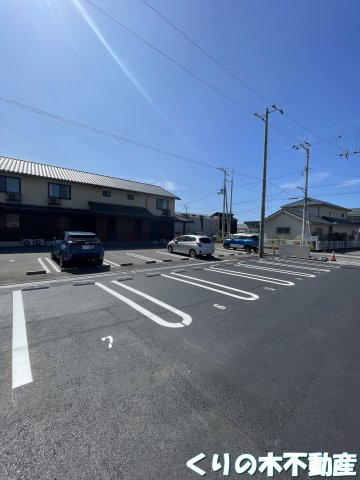 【駐車場】 | ネイト | 車をお持ちの方に嬉しい駐車場付きの物件です