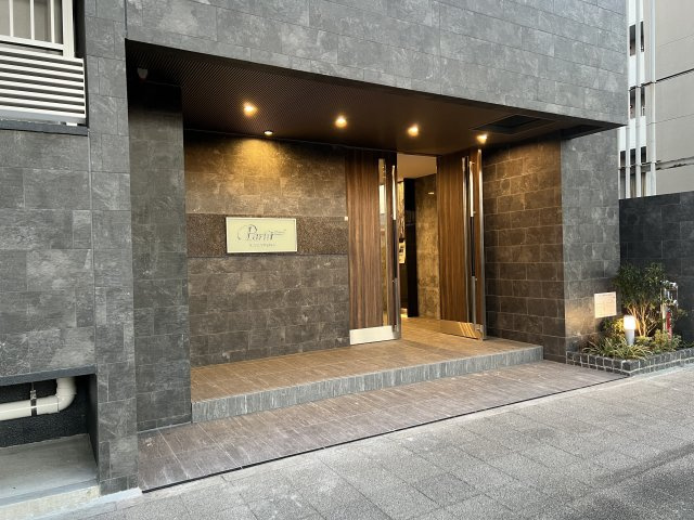 パルティール笠寺のエントランス