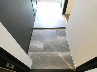 【玄関】 | LeGioie太閤通駅Ⅲ