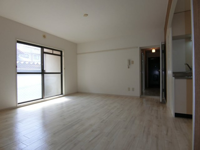 【居間・リビング】 | カーサ三国ヶ丘