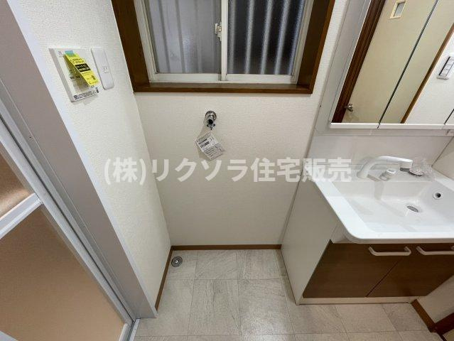 走谷2丁目　中古一戸建てのランドリースペース|ドラム式も設置可能
■物件内覧・資金計画相談・住宅ローン相談、リフォーム相談、お問合せ受付中■
※当日・翌日のご内覧、ご相談はお電話でのお問合せがスムーズです！