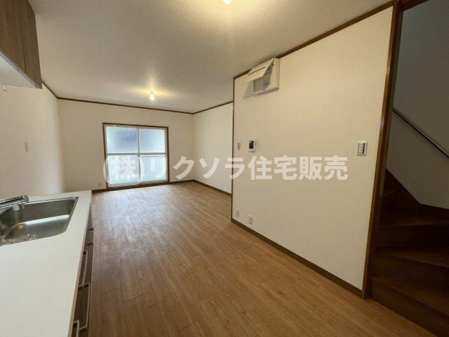 走谷2丁目　中古一戸建ての居間・リビング|LDK12.5帖
■物件内覧・資金計画相談・住宅ローン相談、リフォーム相談、お問合せ受付中■
※当日・翌日のご内覧、ご相談はお電話でのお問合せがスムーズです！