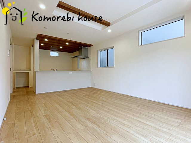 北足立郡伊奈町中央4丁目　新築一戸建て　ブルーミングガーデン　01の居間・リビング|ゆったり過ごせるリビングです