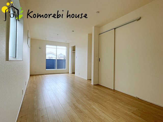 北足立郡伊奈町中央4丁目　新築一戸建て　ブルーミングガーデン　01の寝室|落ち着いた色調の寝室です