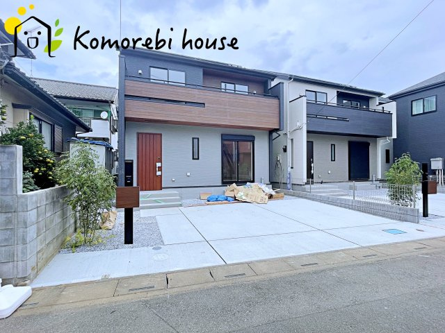 北足立郡伊奈町中央4丁目　新築一戸建て　ブルーミングガーデン　01の駐車場|駐車場の用意があります