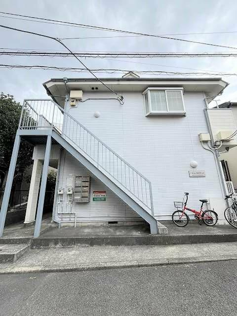 横浜市神奈川区旭ケ丘のアパートの画像