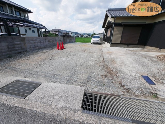 【駐車場】 | 加古川市西神吉町鼎　中古戸建