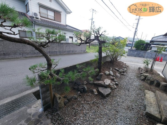 【庭】 | 加古川市西神吉町鼎　中古戸建