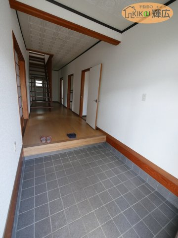 【玄関】 | 加古川市西神吉町鼎　中古戸建