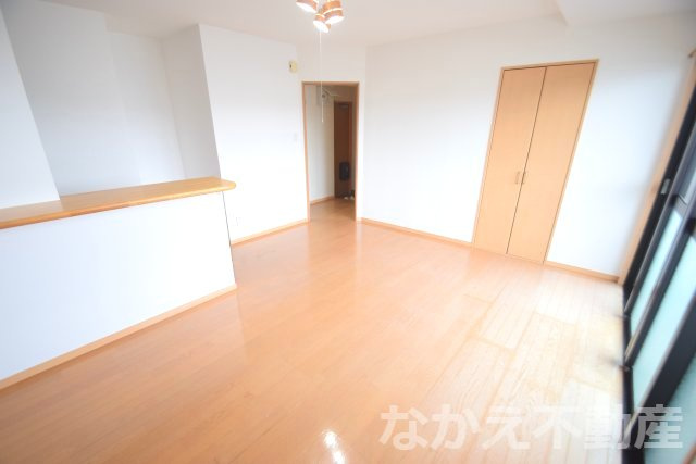 【洋室】 | ゆったりした洋室です