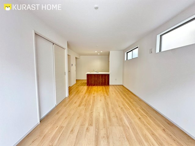 向日市寺戸町大牧　新築戸建の居間・リビング