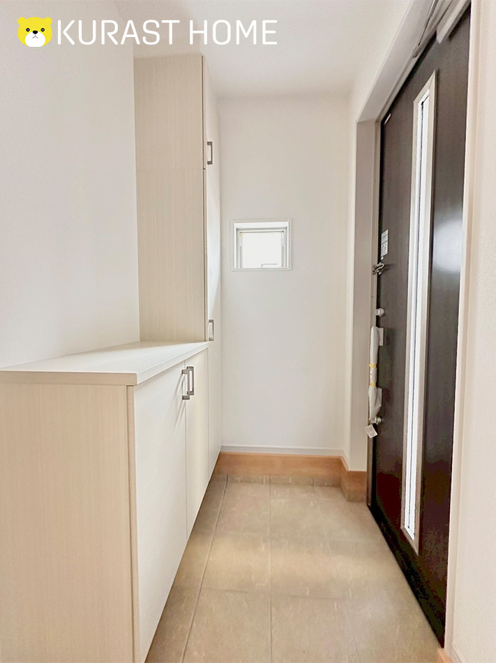 向日市寺戸町大牧　新築戸建の玄関