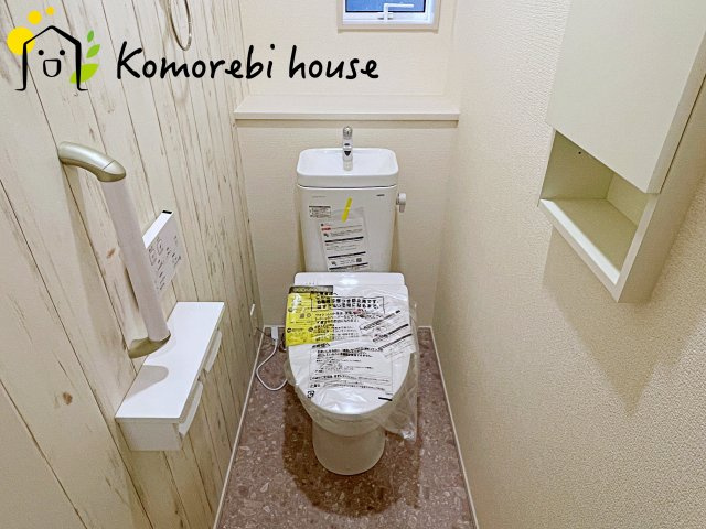 北足立郡伊奈町中央4丁目　新築一戸建て　ブルーミングガーデン　02のトイレ|トイレもきれいです