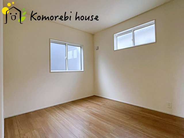 北足立郡伊奈町中央4丁目　新築一戸建て　ブルーミングガーデン　02の洋室|使い勝手のいい洋室です