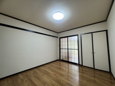 【内装】 | シオン花咲